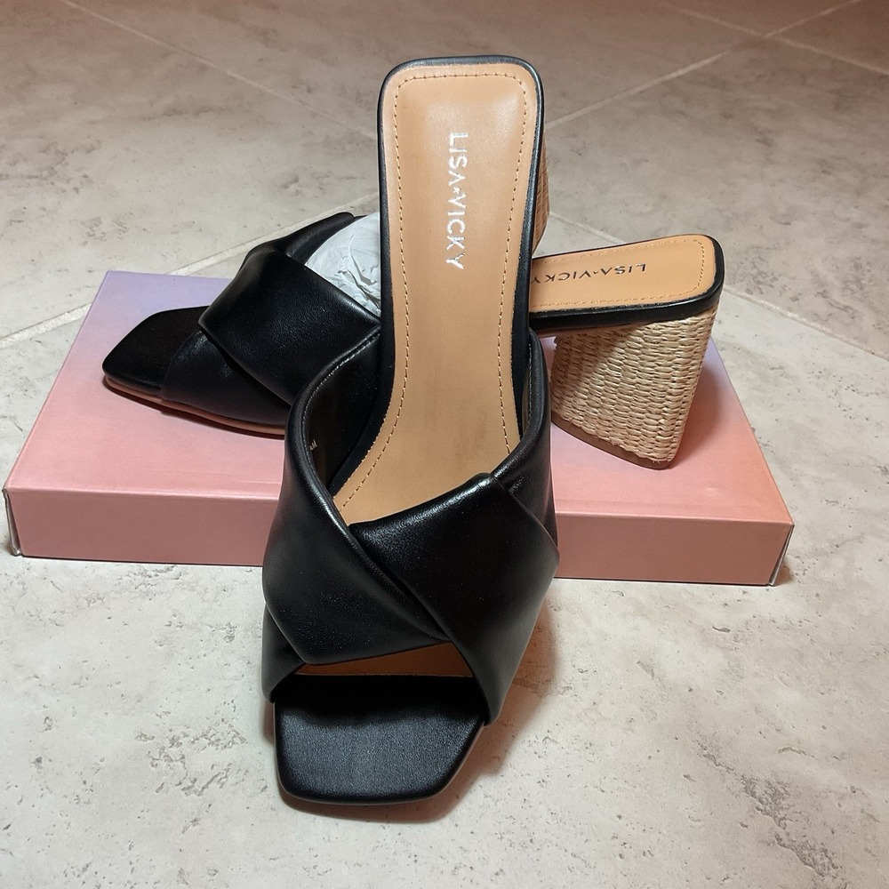 NIB LISA VICKERY Impress-V Black Sheep Napa Sandal with Block Heel 8 M